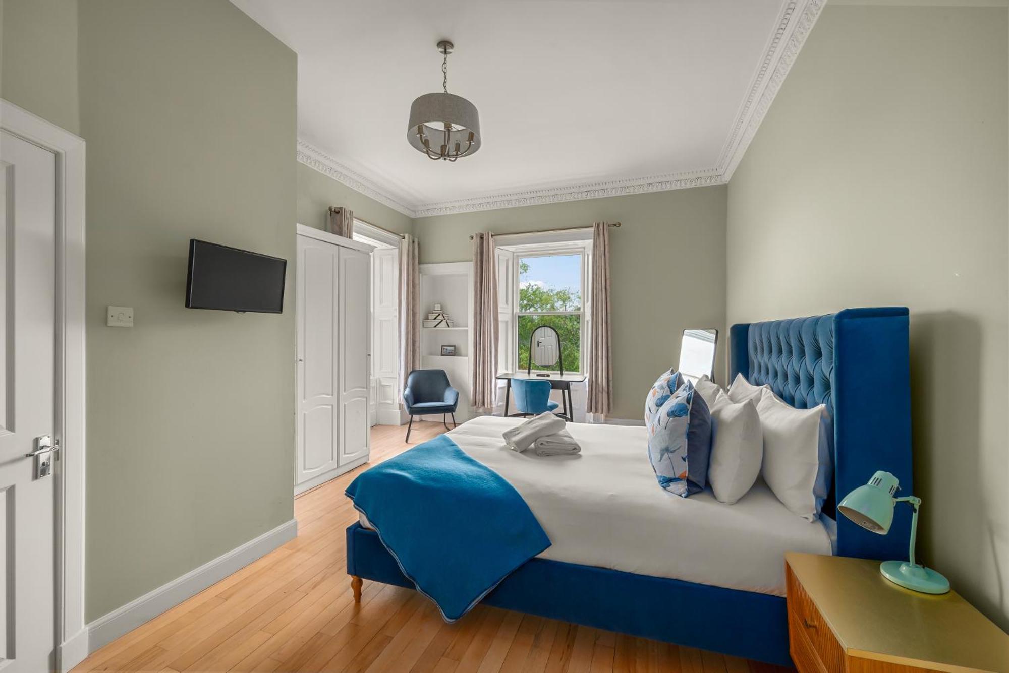 Rosebank House - 12 Guests, 6 Ensuite Bedrooms, Ev Point, Games Rooms, Wood Burner, Pet Friendly! Blairgowrie and Rattray ภายนอก รูปภาพ